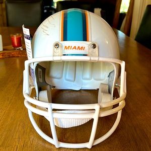NFL Helmet . Miami Dolphins.